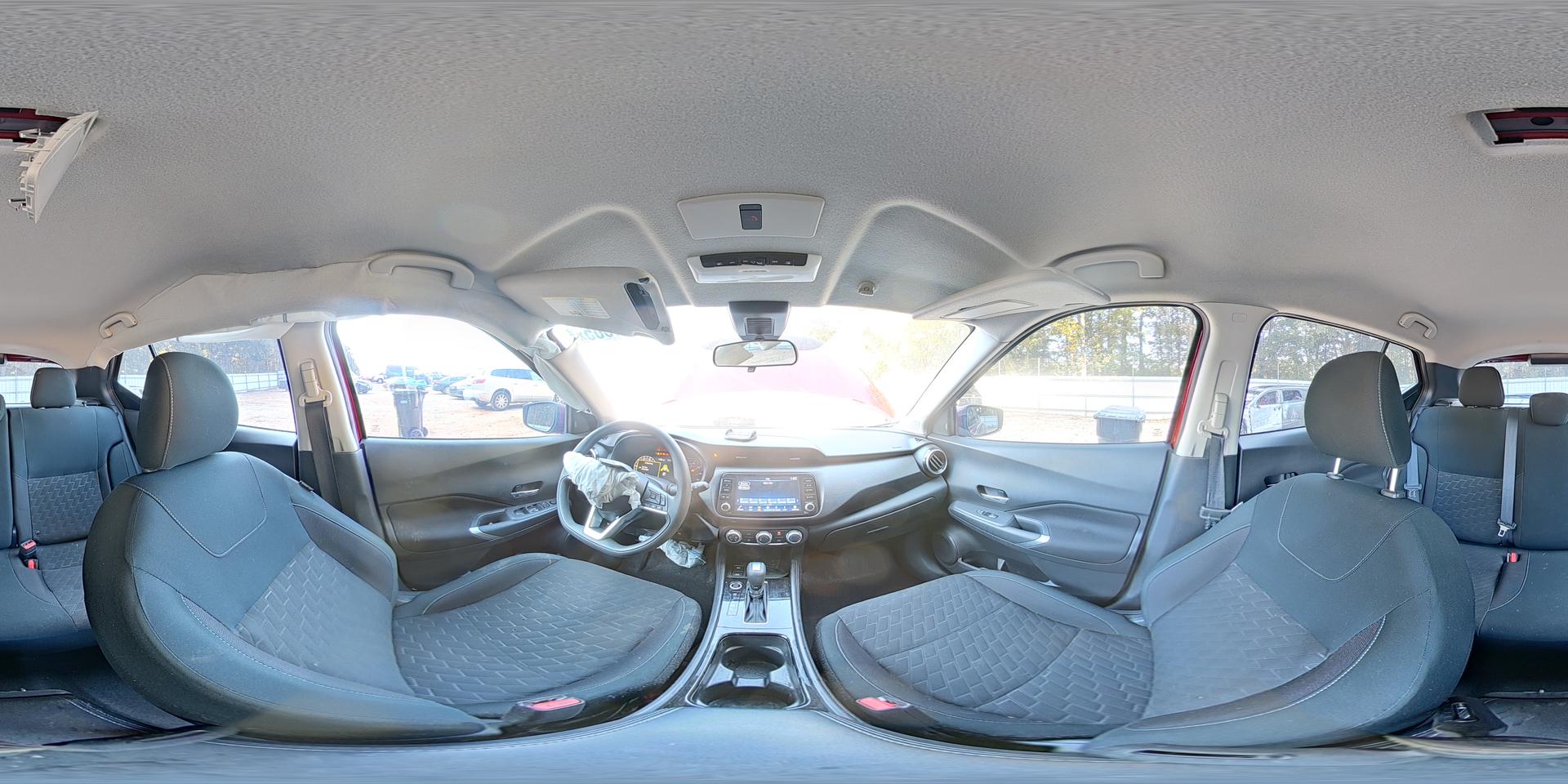 2024 NISSAN KICKS