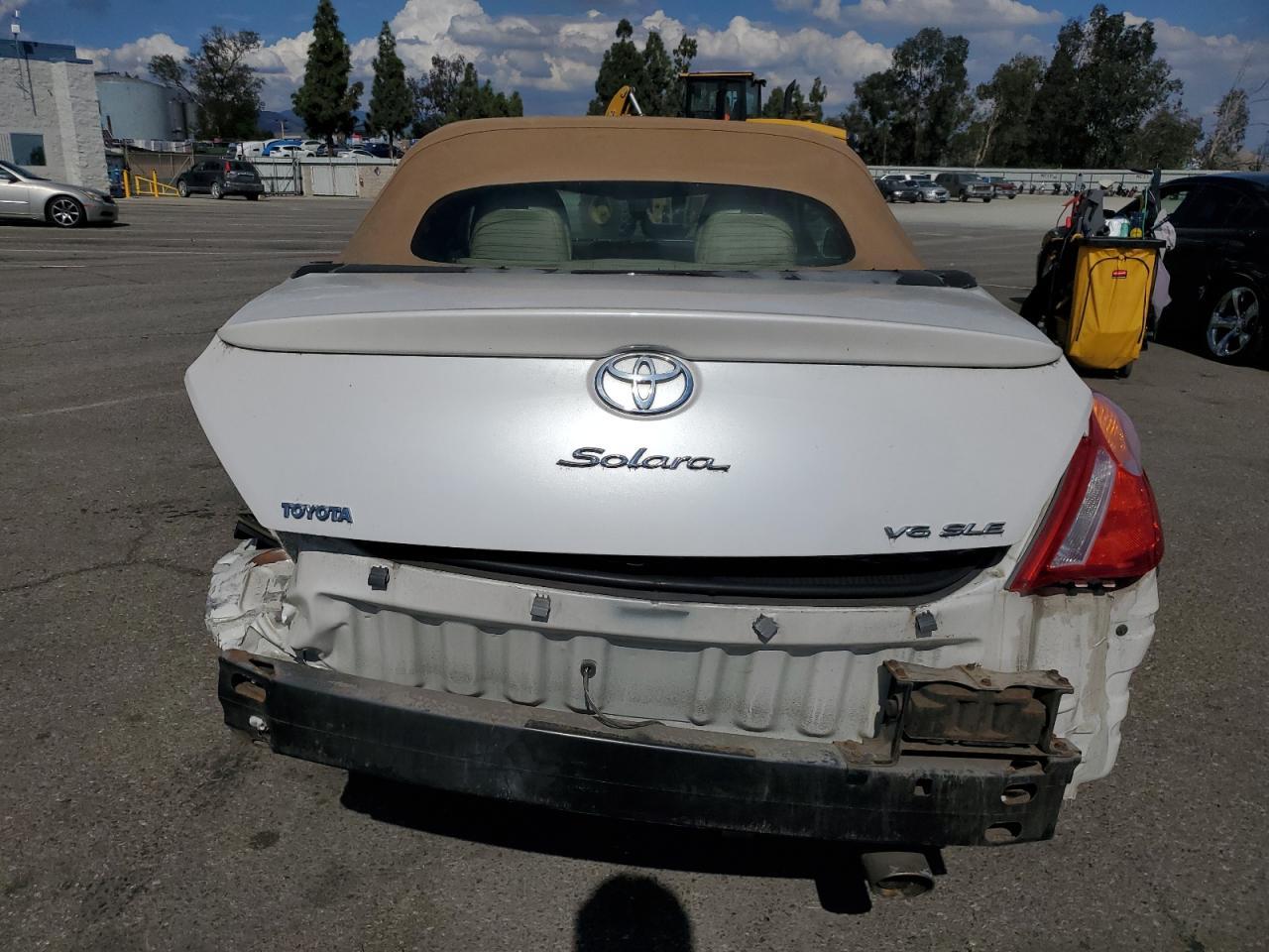 2005 TOYOTA CAMRY