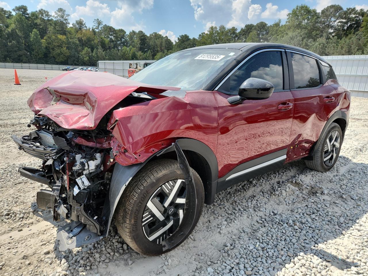 2025 NISSAN KICKS