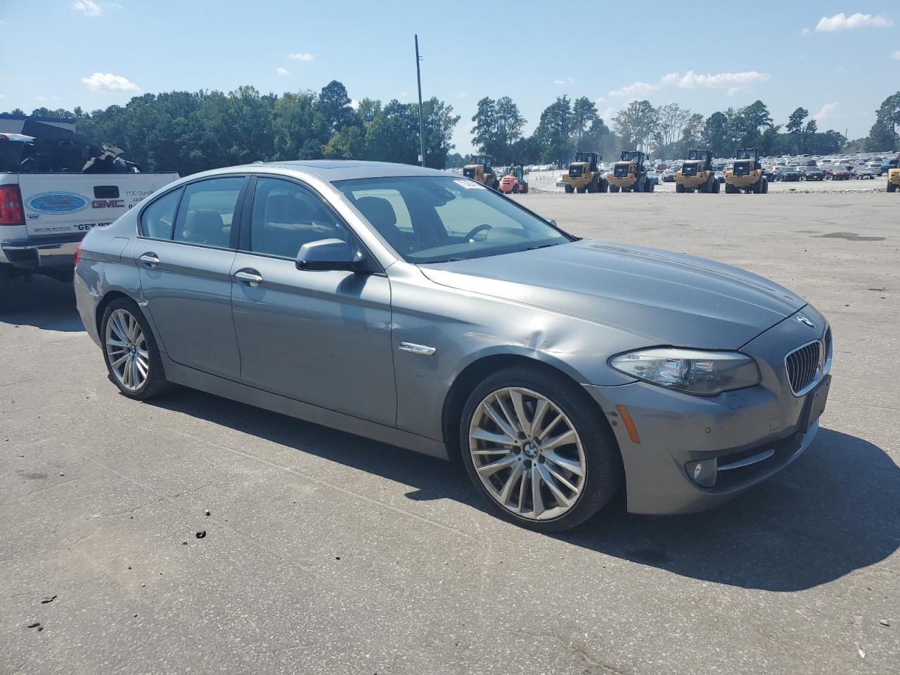2011 BMW 5 series