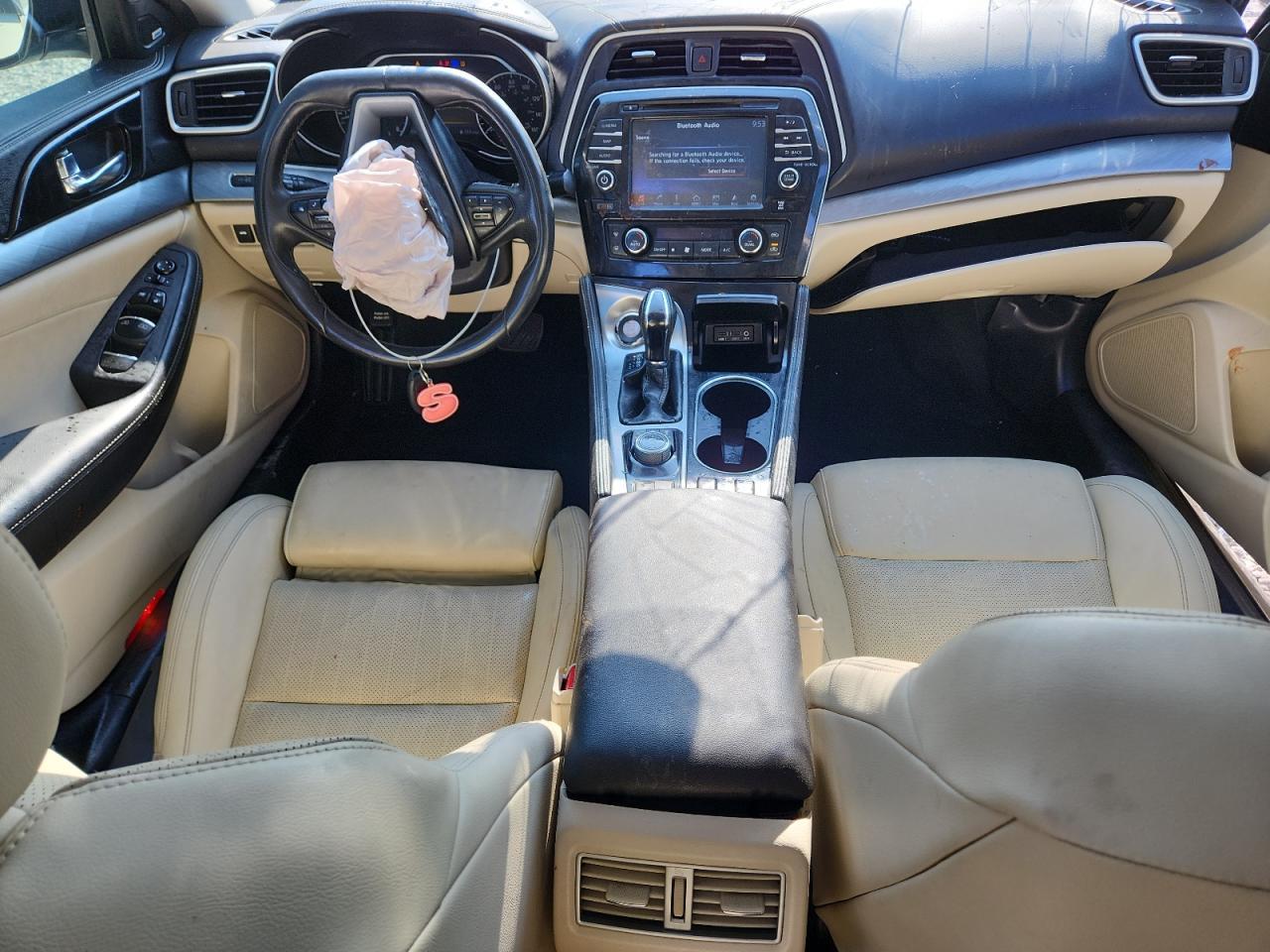 2017 NISSAN Maxima
