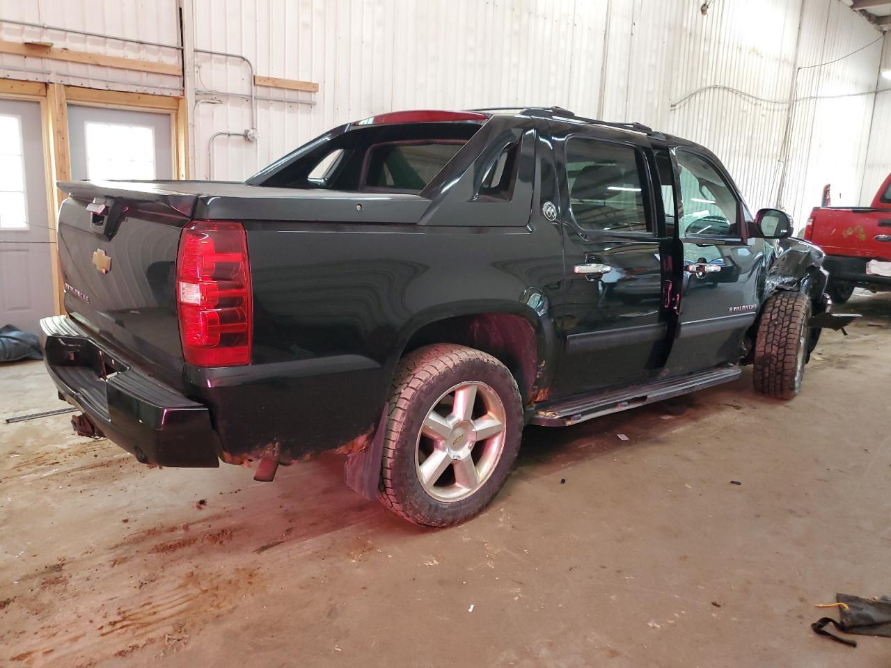 2013 CHEVROLET Avalanche