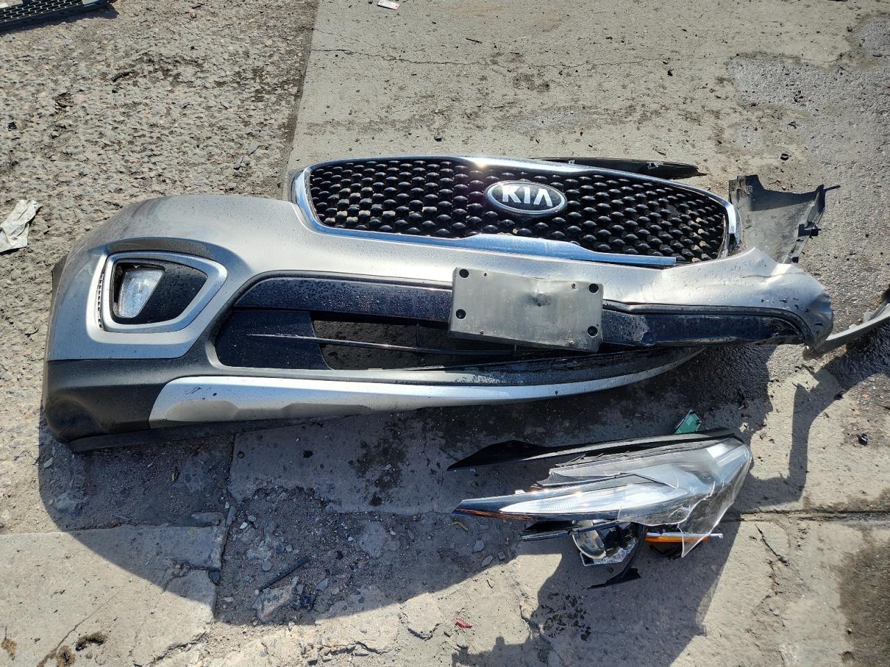 2016 KIA SORENTO