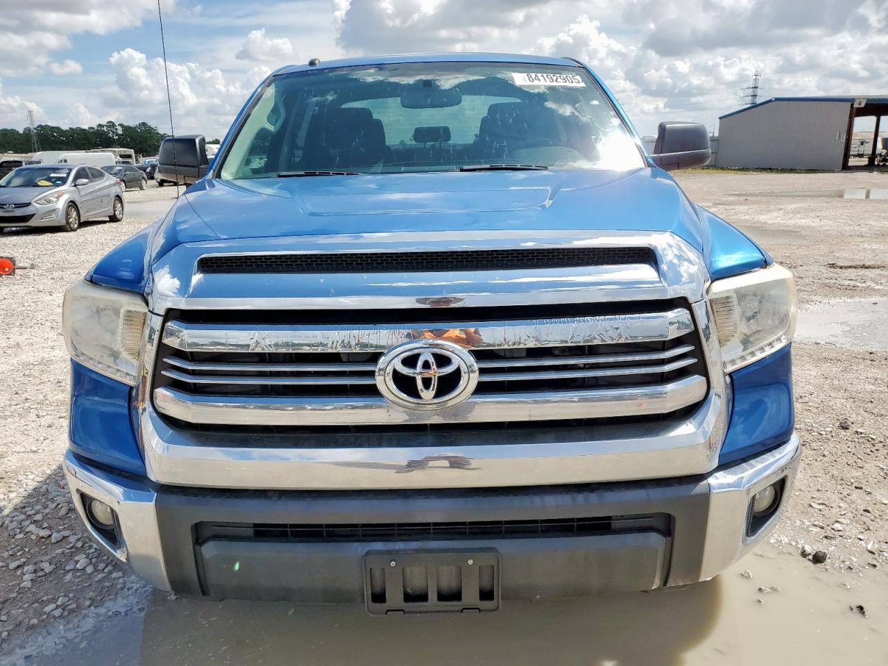 2016 TOYOTA TUNDRA