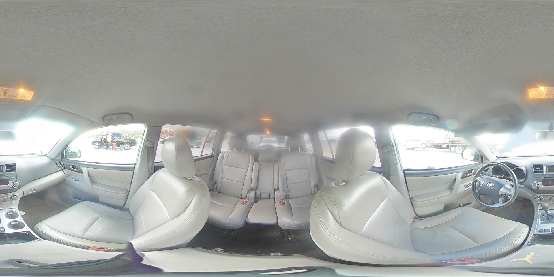 2011 TOYOTA HIGHLANDER