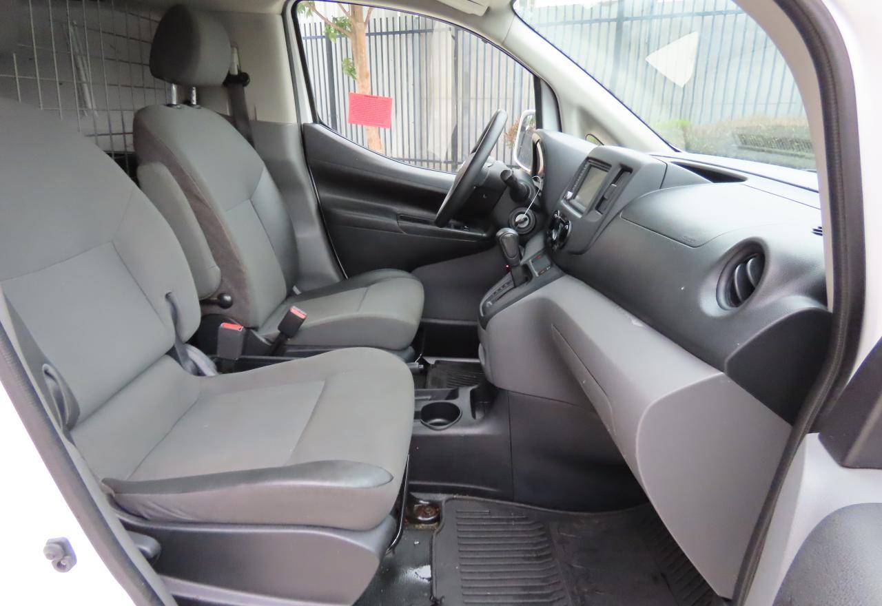 2021 NISSAN NV 200