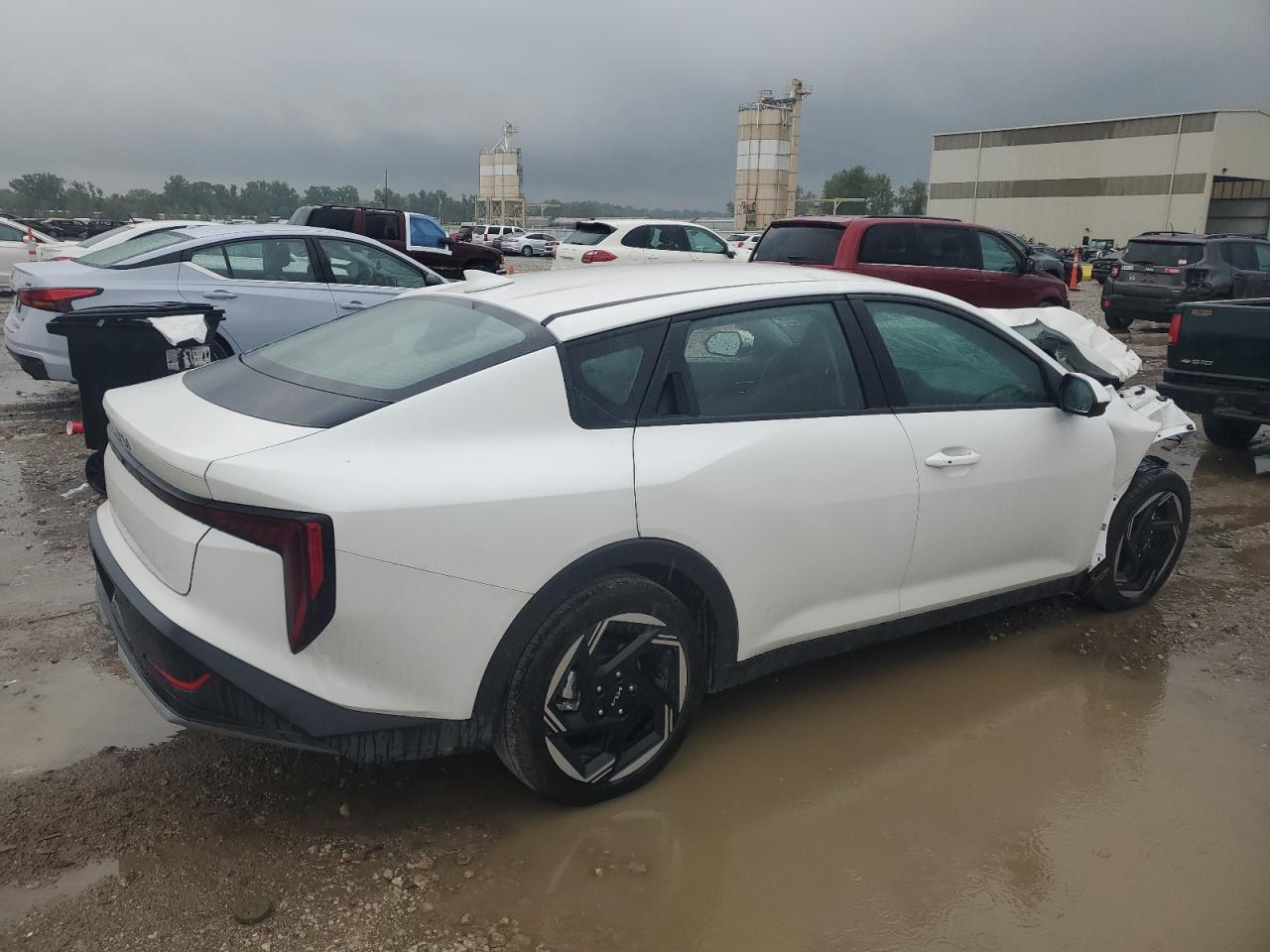 2025 KIA K4