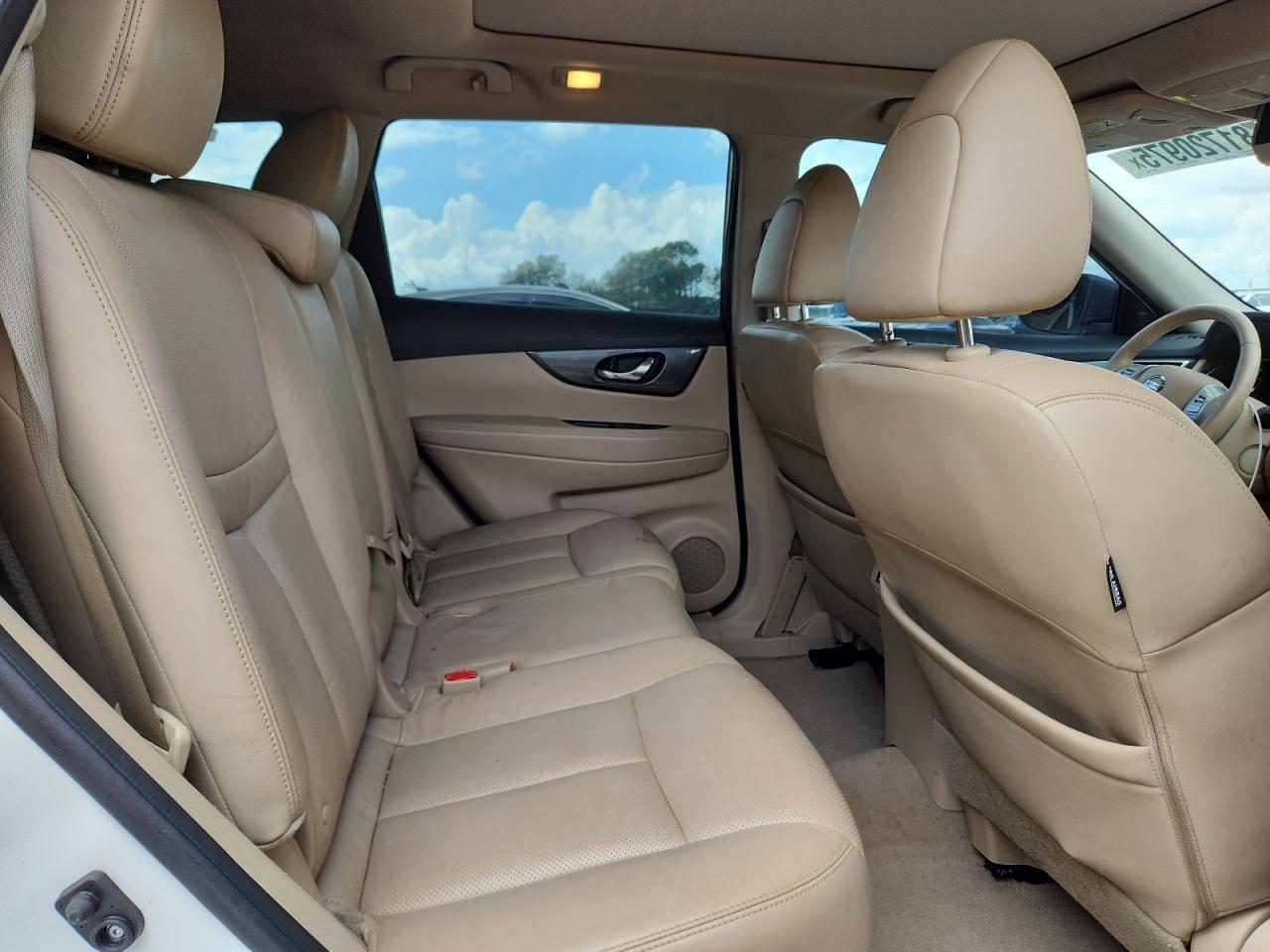 2015 NISSAN ROGUE