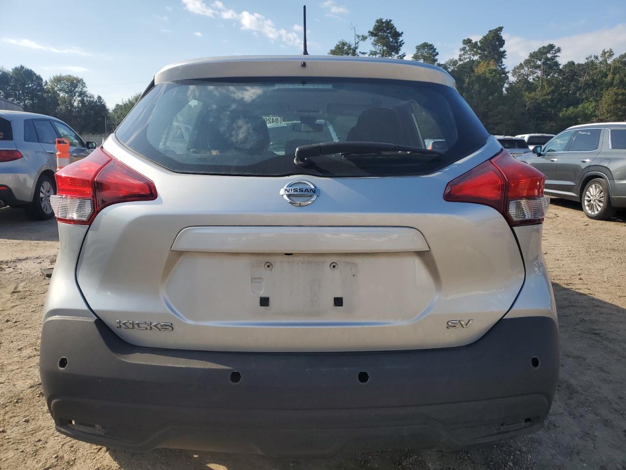 2020 NISSAN KICKS