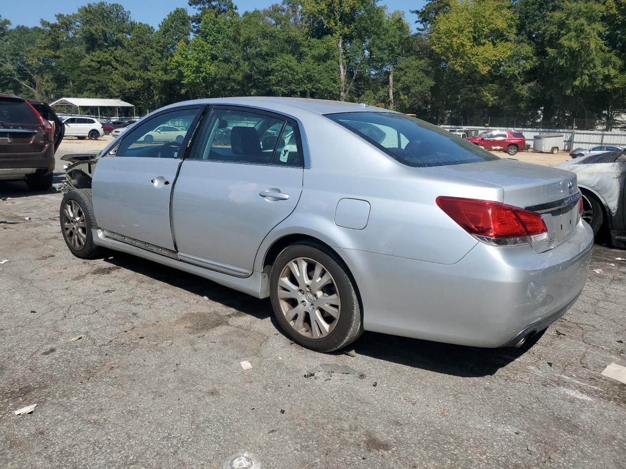 2012 TOYOTA Avalon
