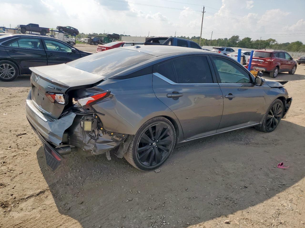 2022 NISSAN ALTIMA