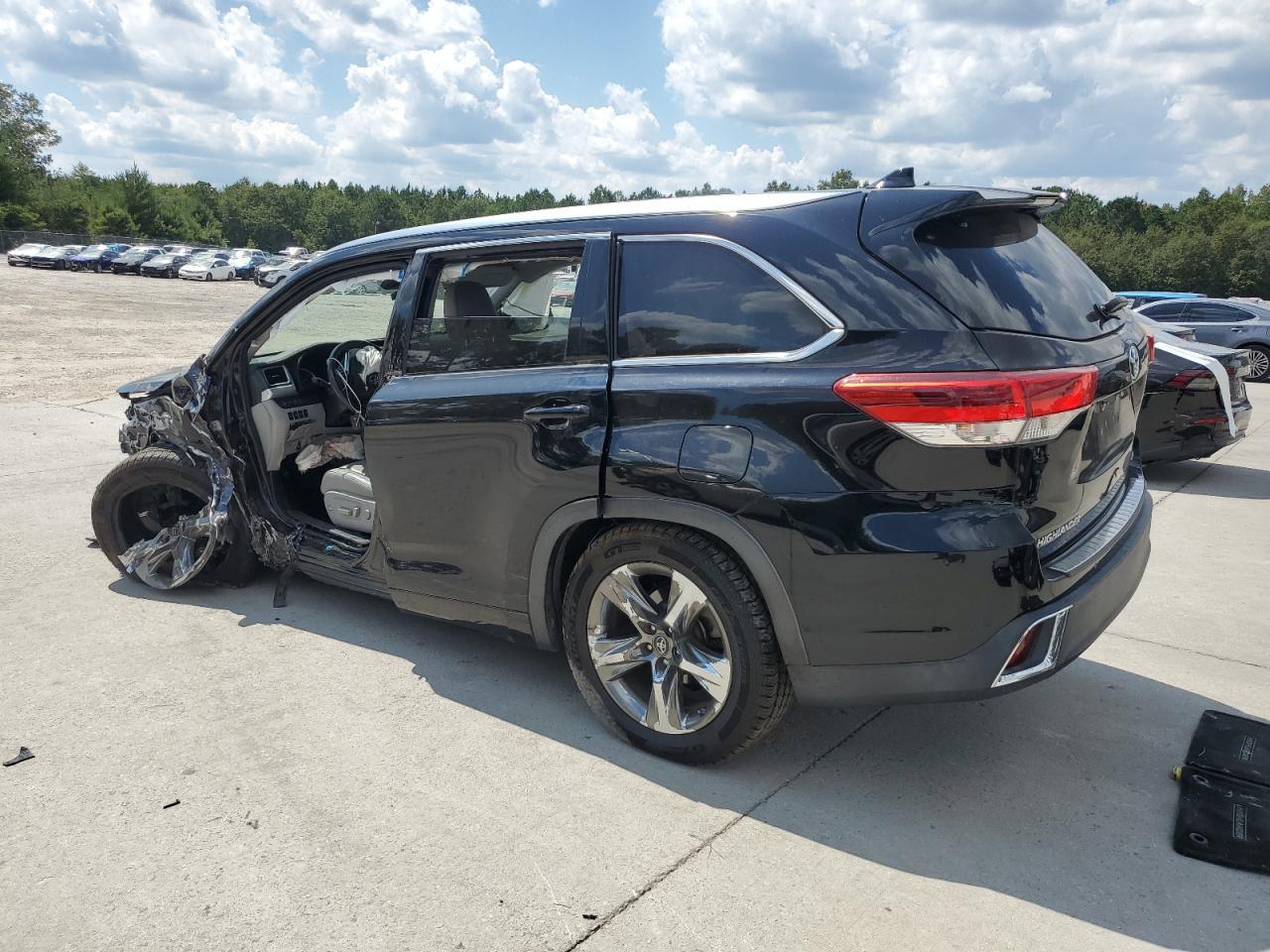 2018 TOYOTA HIGHLANDER