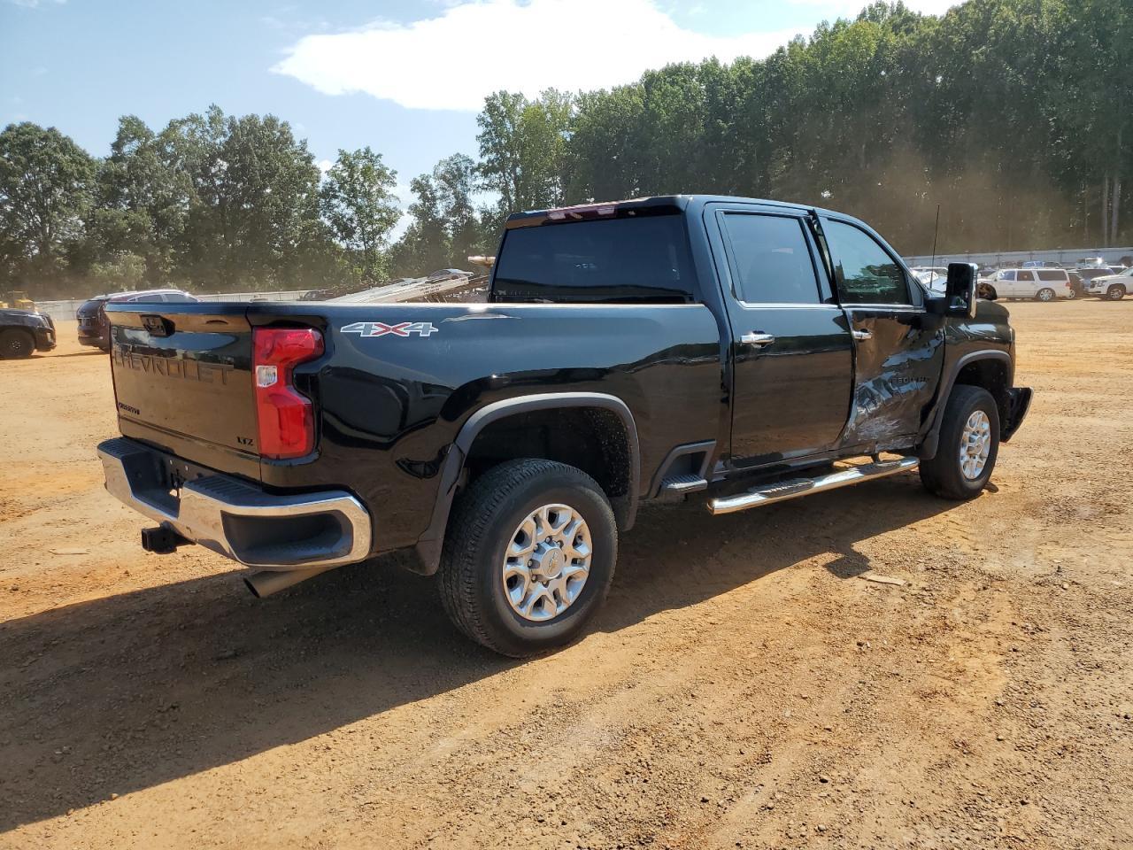 2024 CHEVROLET Silverado
