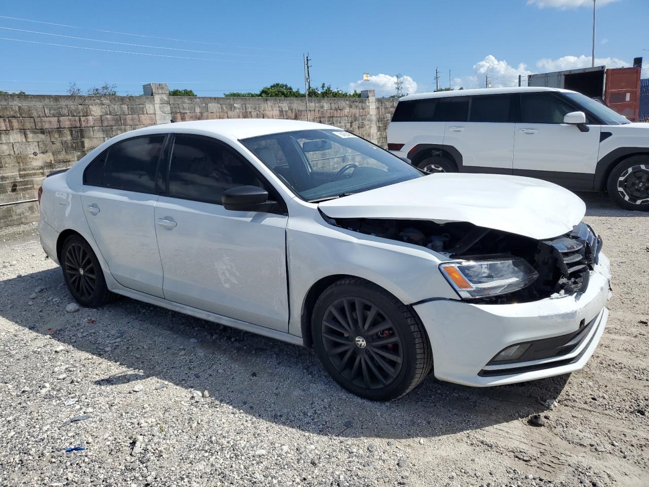 2016 VOLKSWAGEN JETTA