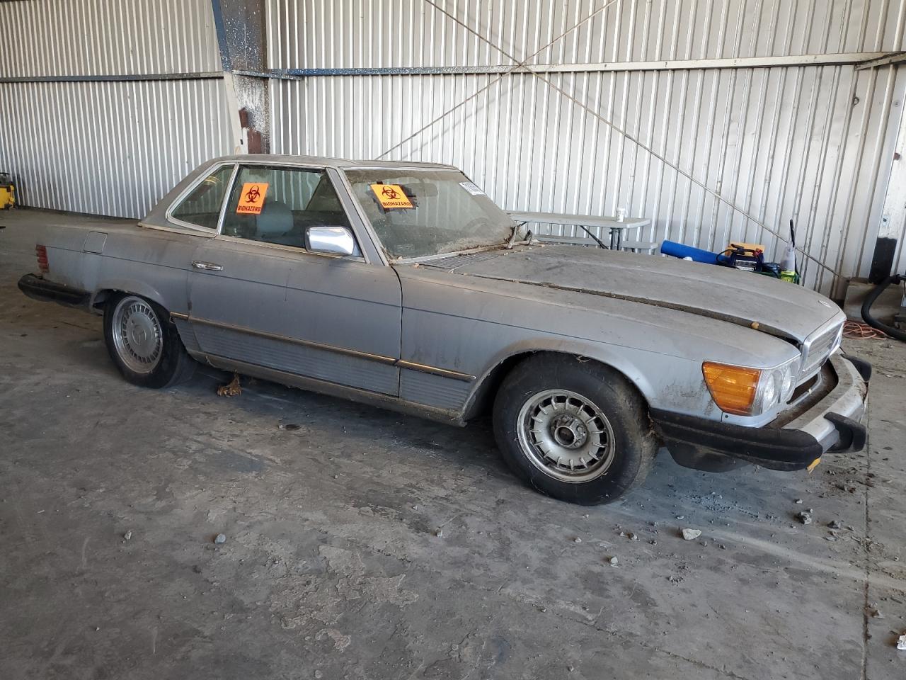 1984 MERCEDES-BENZ 380