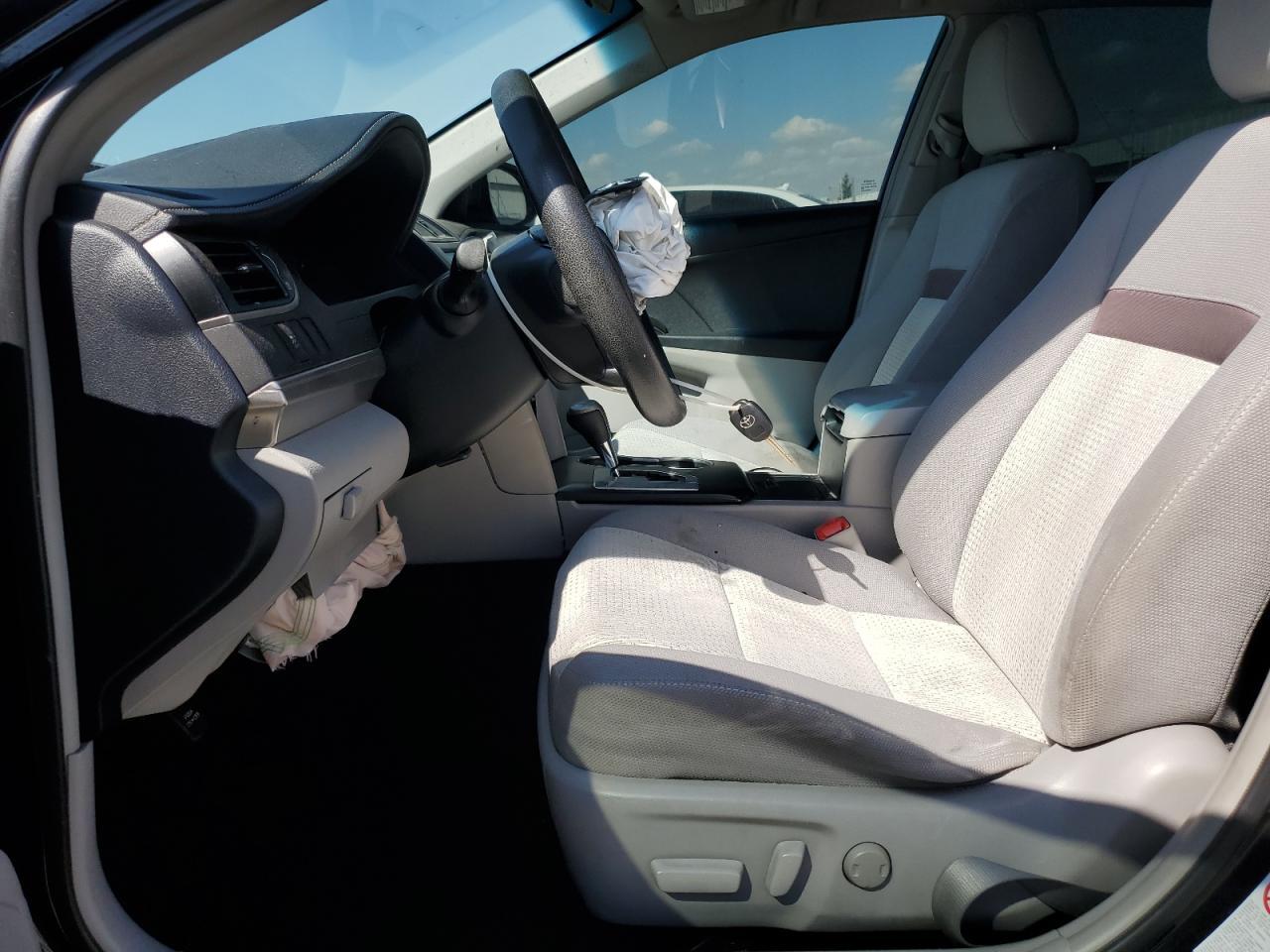 2012 TOYOTA CAMRY