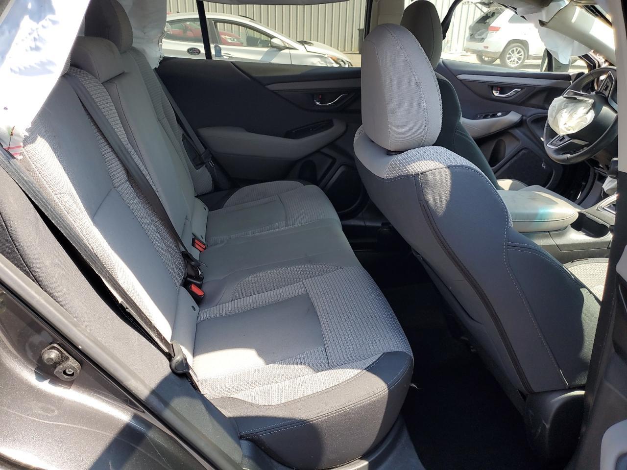 2020 SUBARU Outback