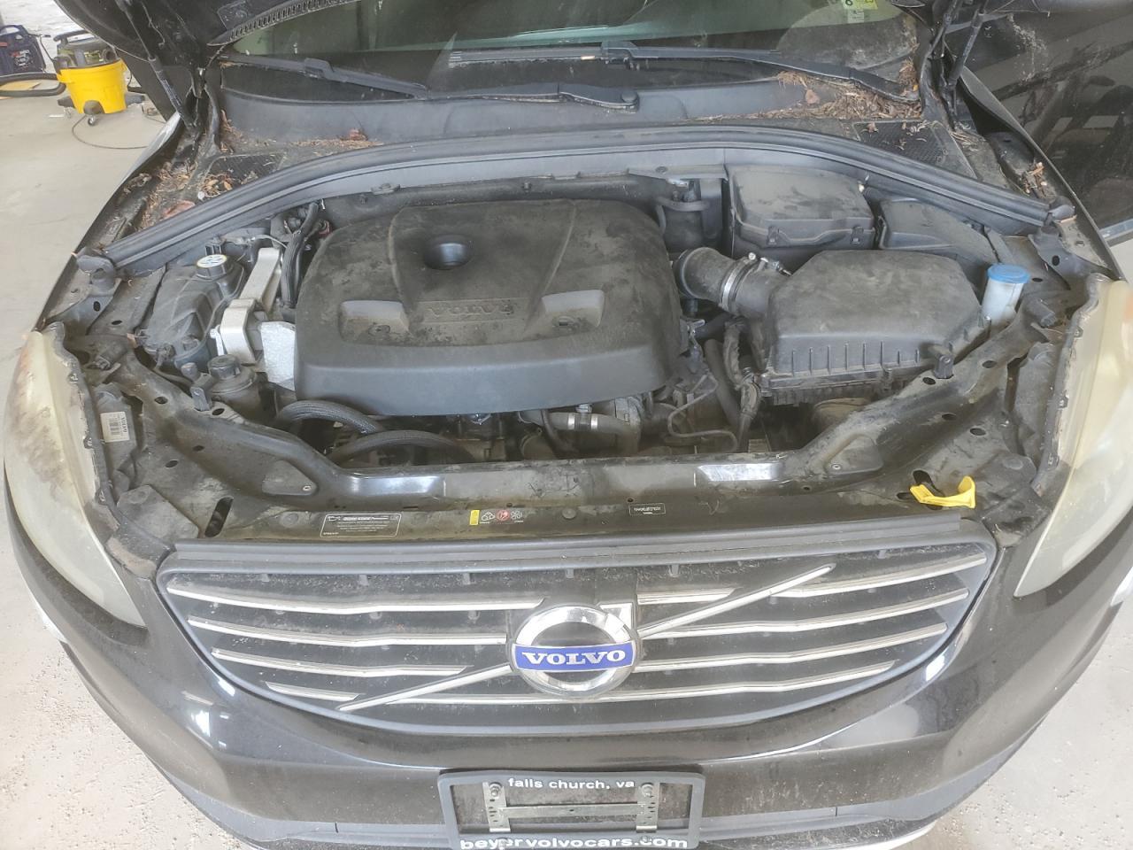 2015 VOLVO XC60