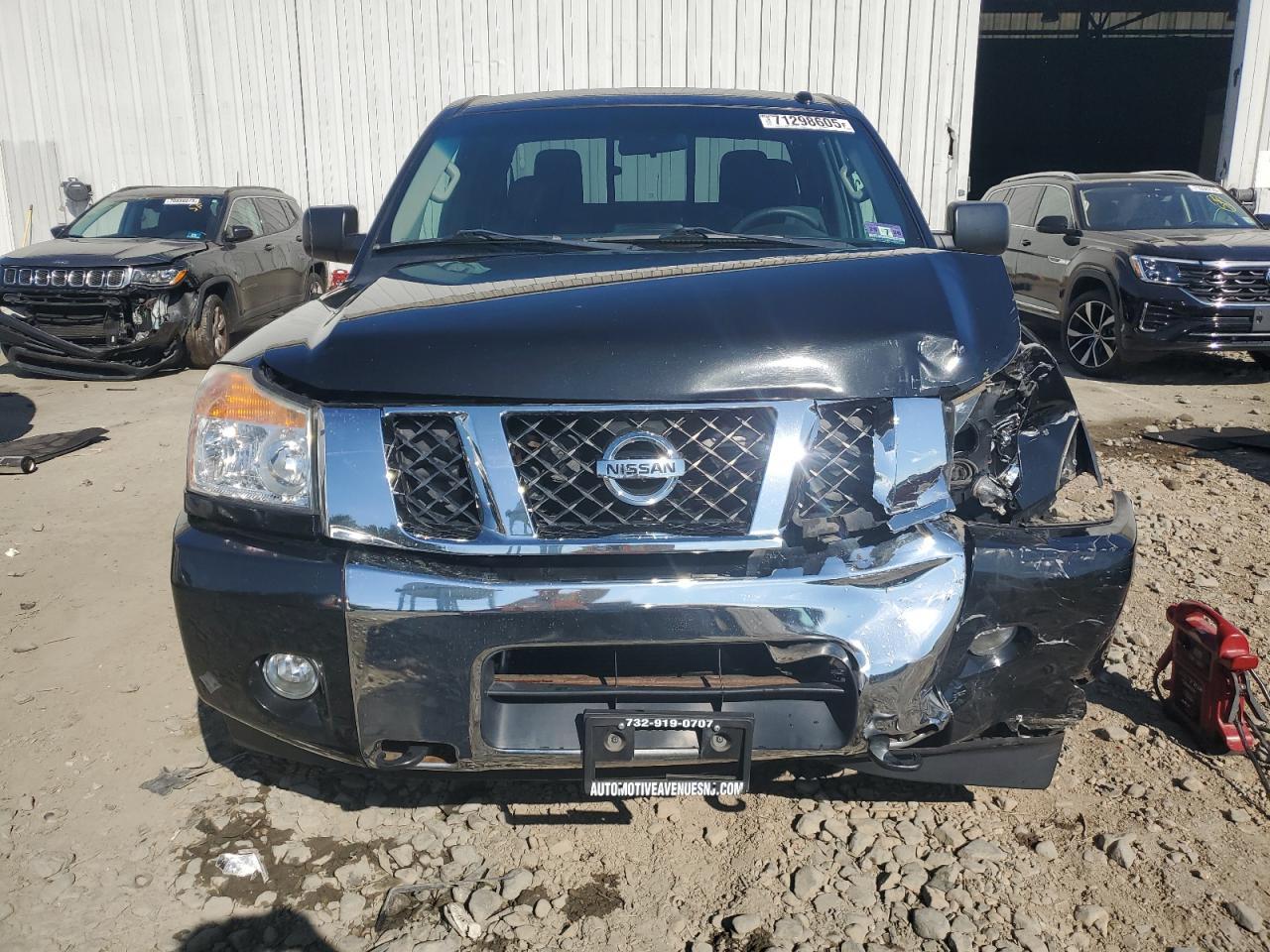 2015 NISSAN Titan