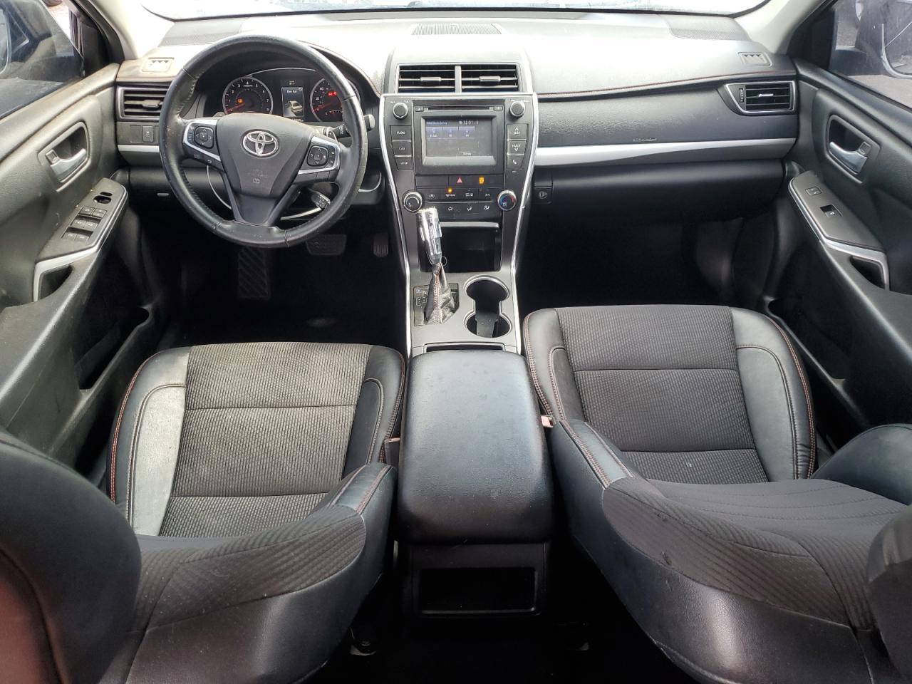 2016 TOYOTA CAMRY