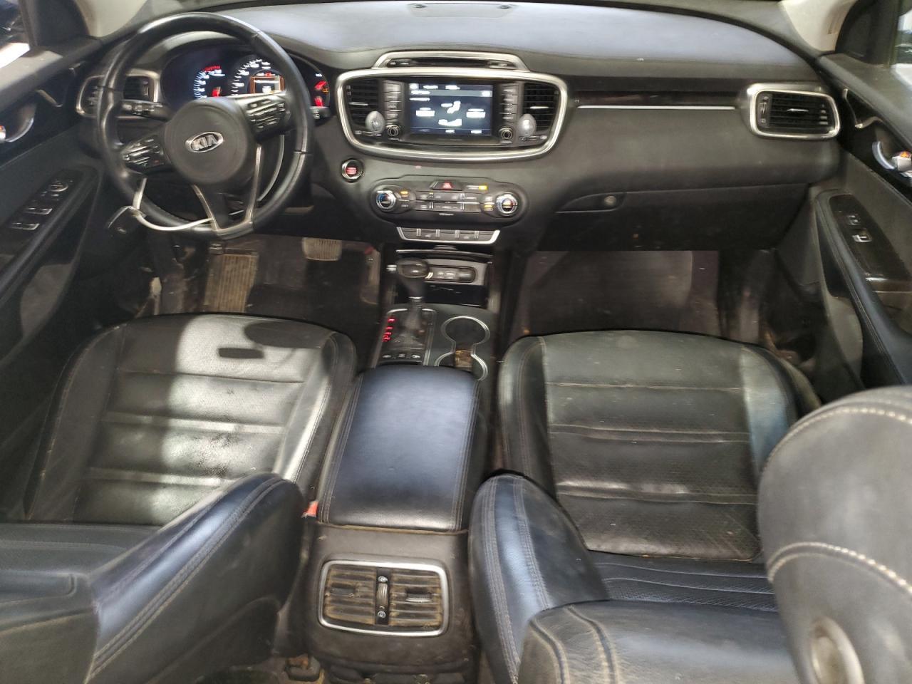 2017 KIA SORENTO