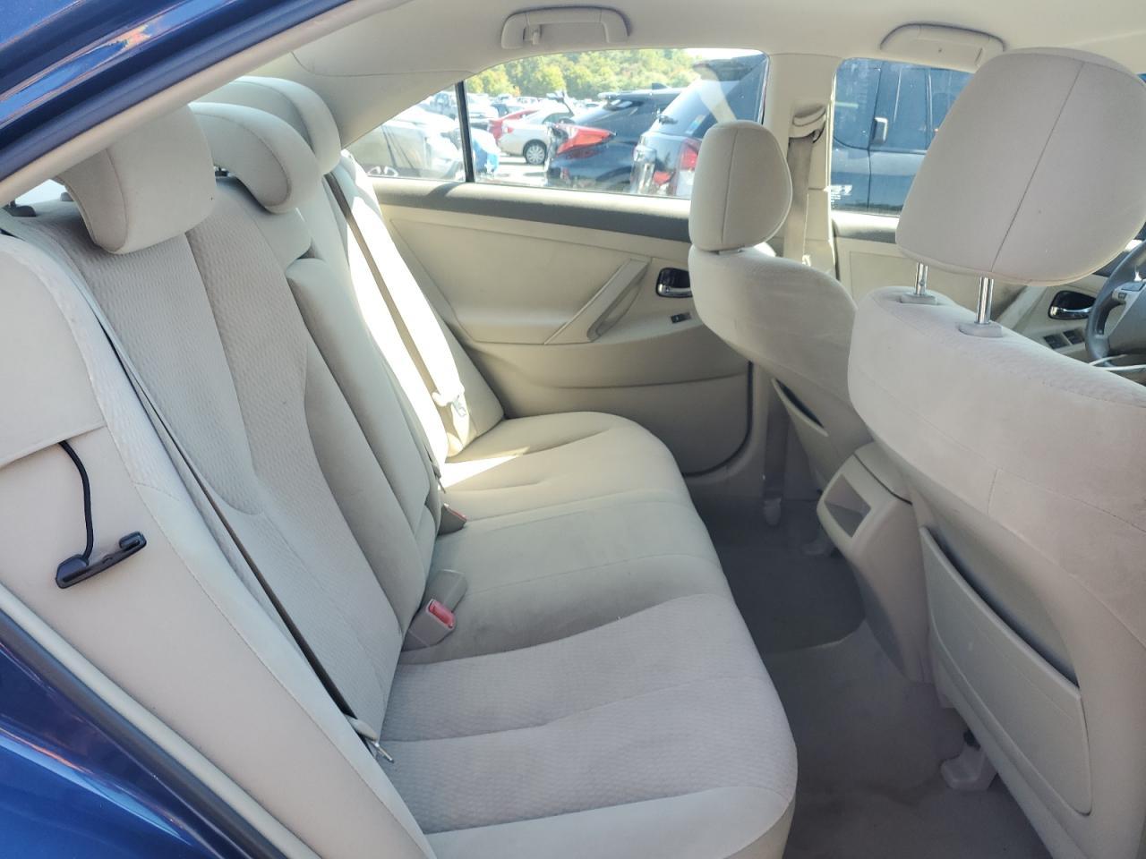 2011 TOYOTA CAMRY