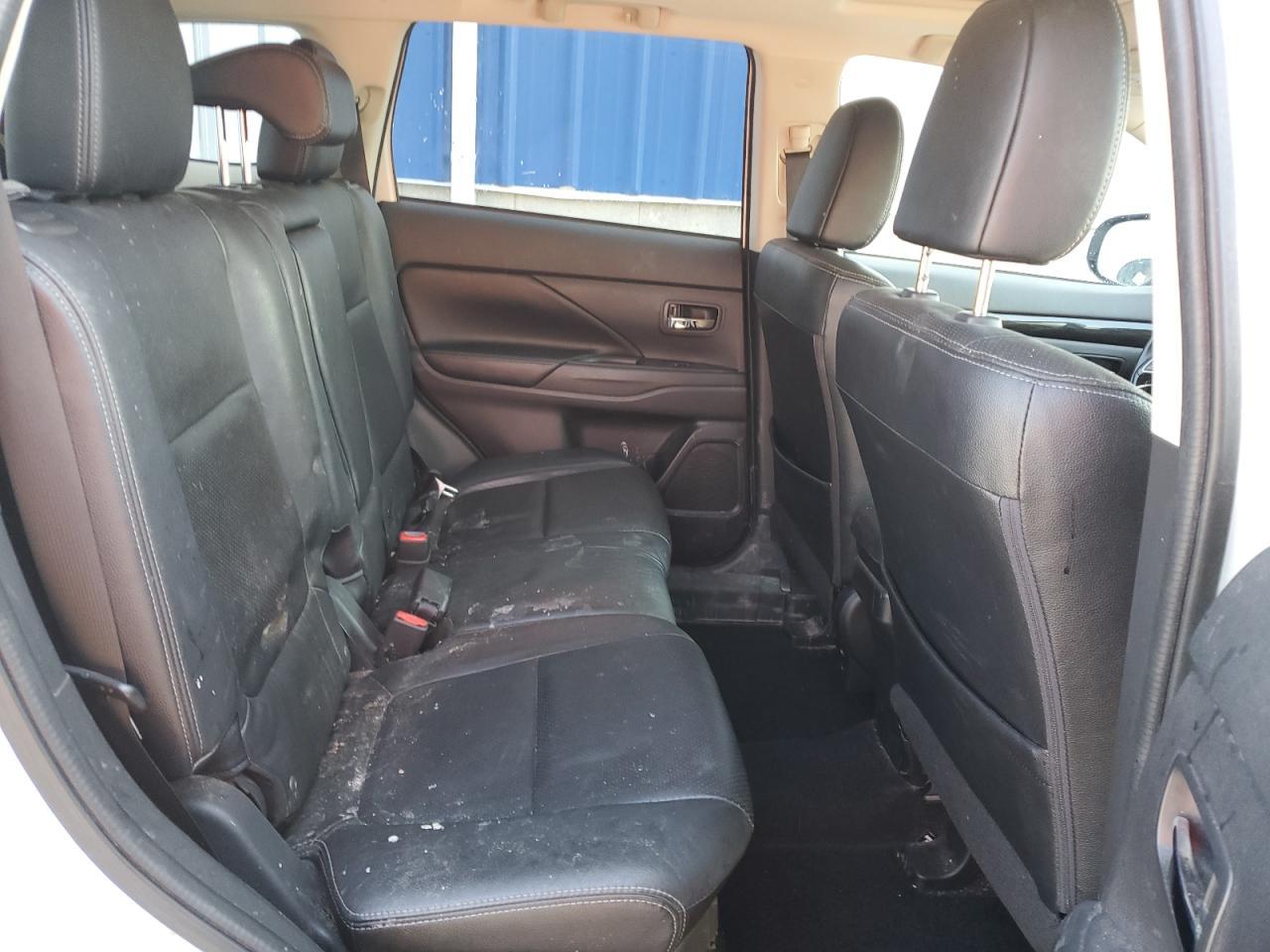 2018 MITSUBISHI outlander