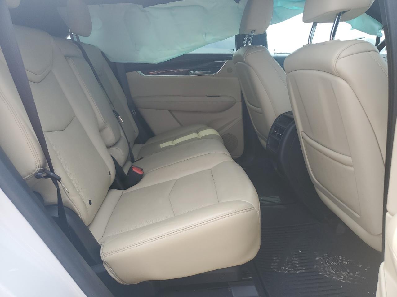 2018 CADILLAC XT5