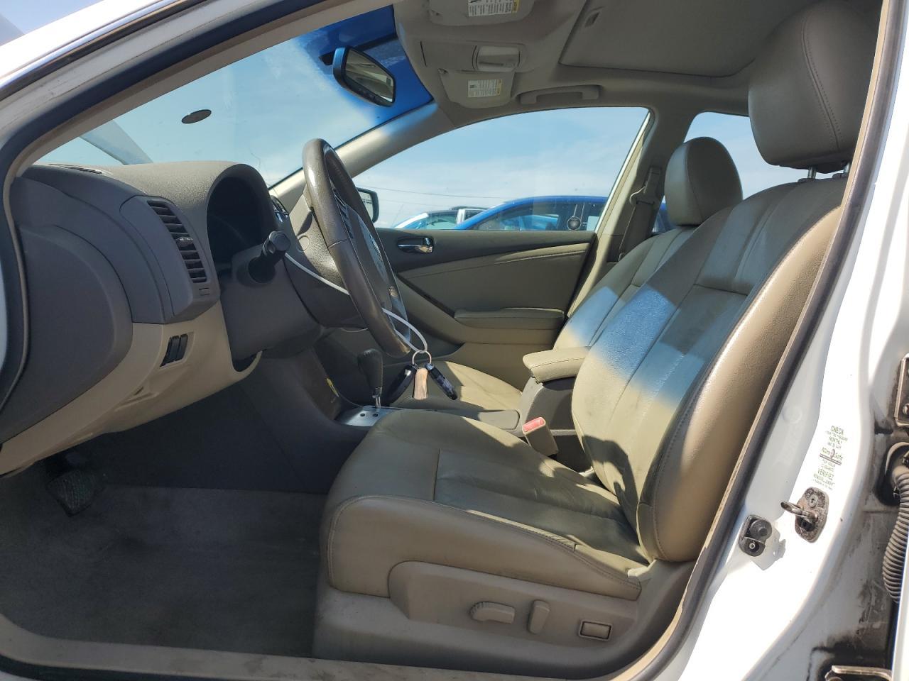 2009 NISSAN ALTIMA