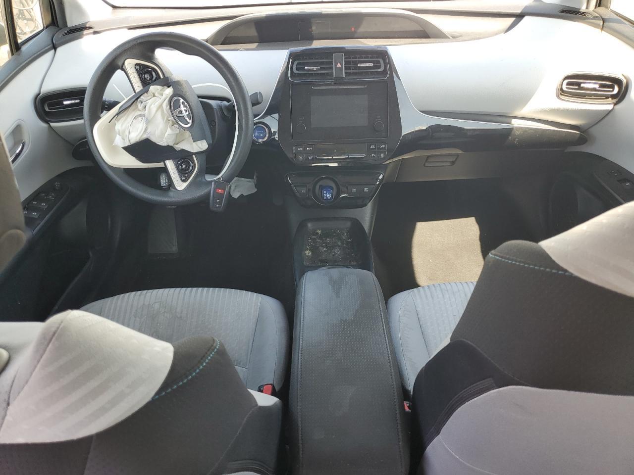 2017 TOYOTA PRIUS