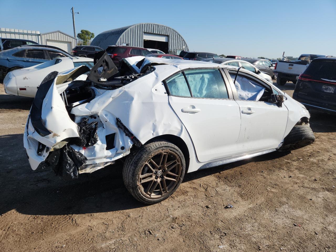 2024 TOYOTA COROLLA