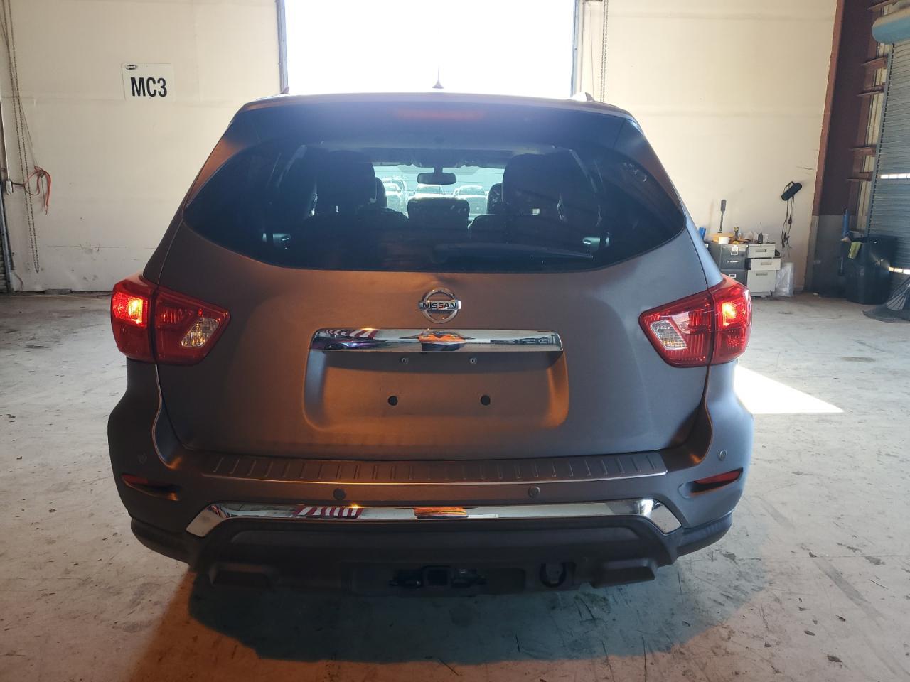 2017 NISSAN PATHFINDER