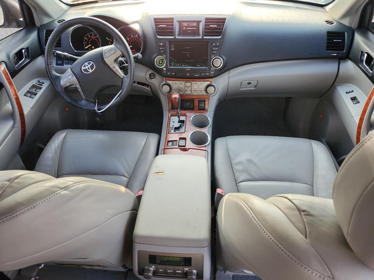 2009 TOYOTA HIGHLANDER