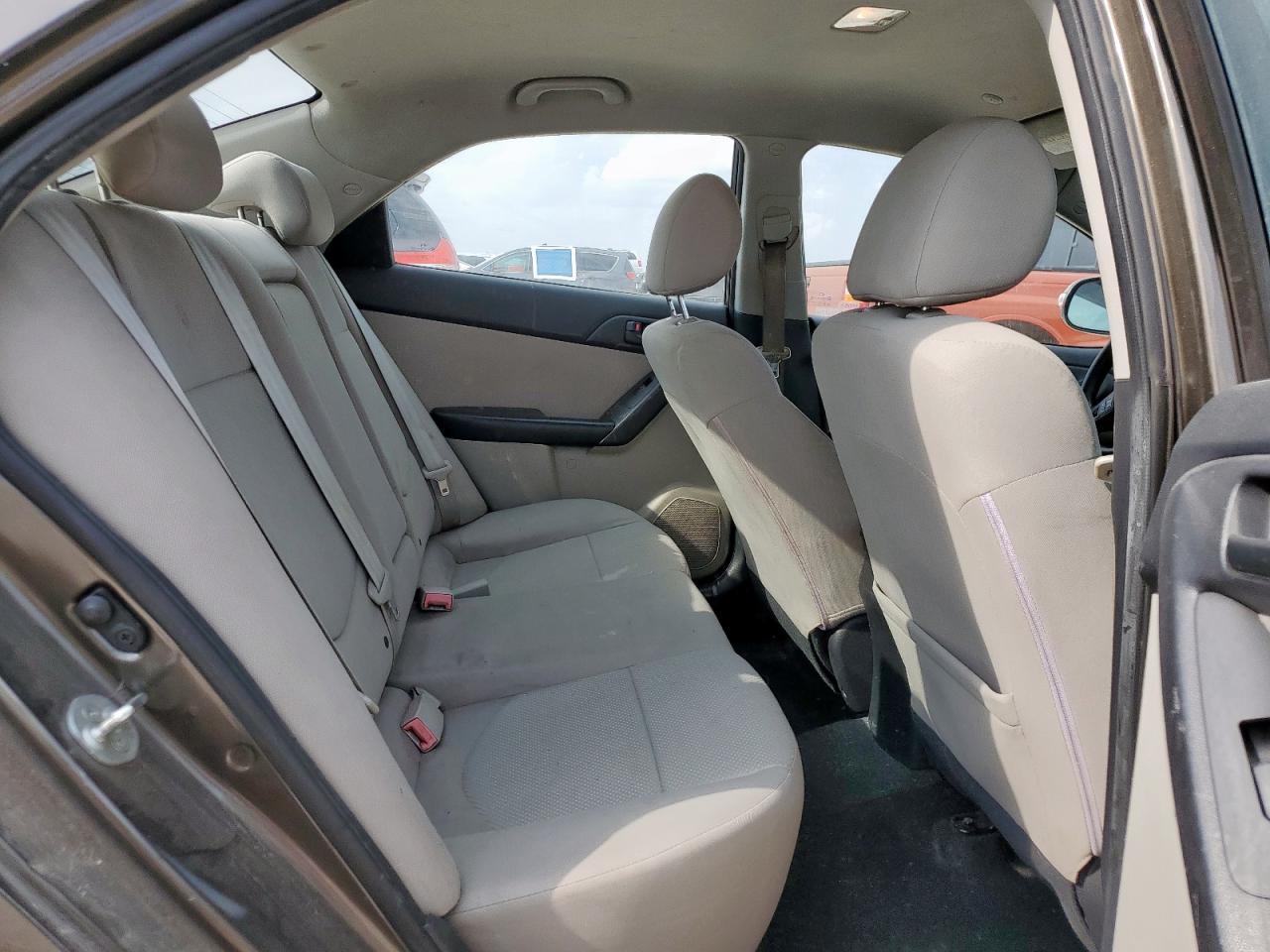 2010 KIA FORTE