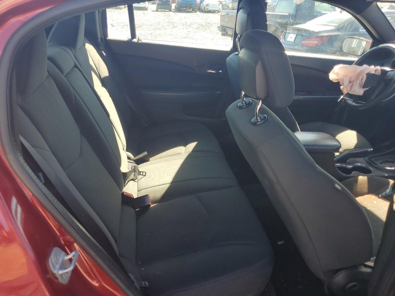 2011 CHRYSLER 200