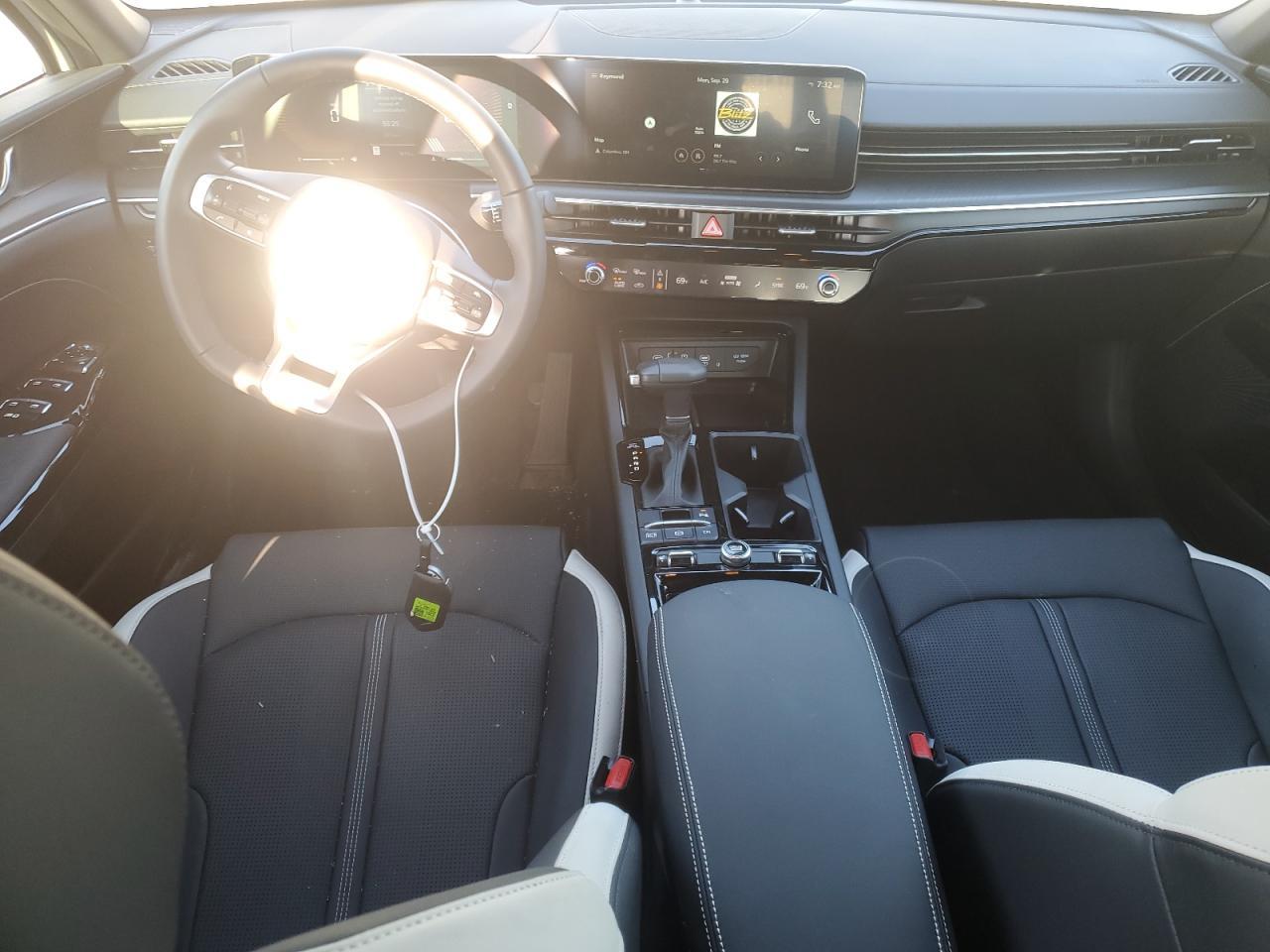2025 KIA K5