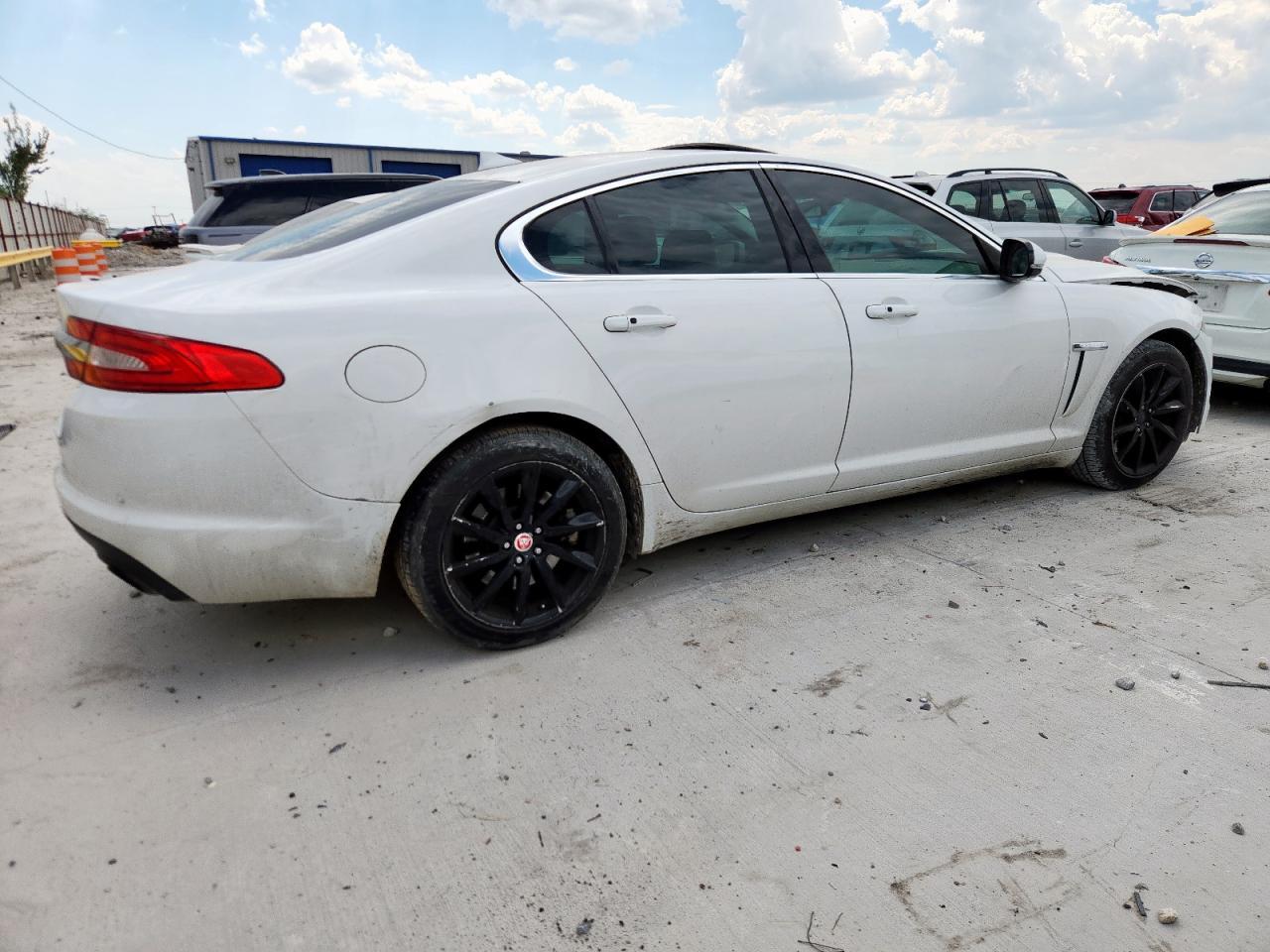 2014 JAGUAR XF
