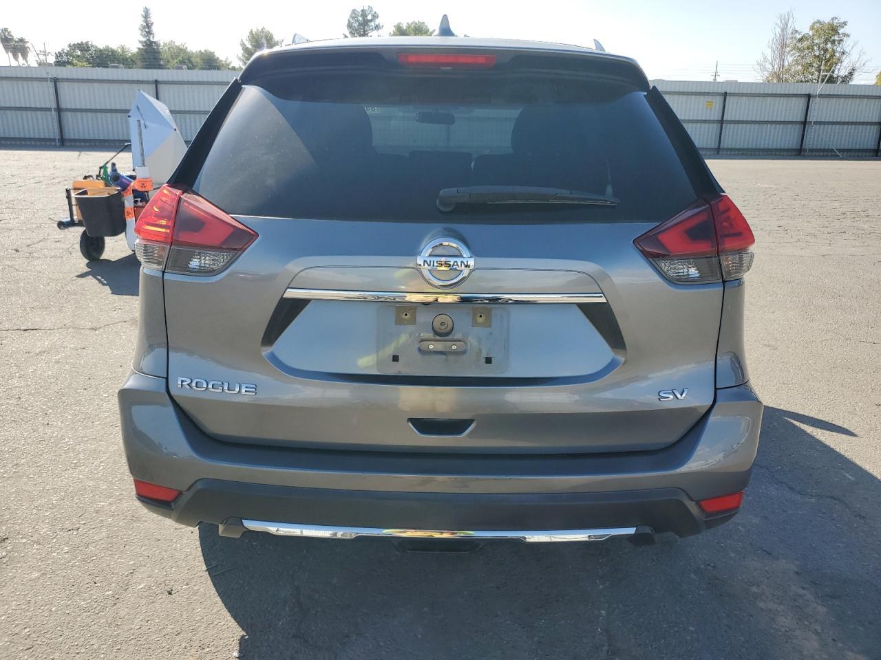 2017 NISSAN ROGUE