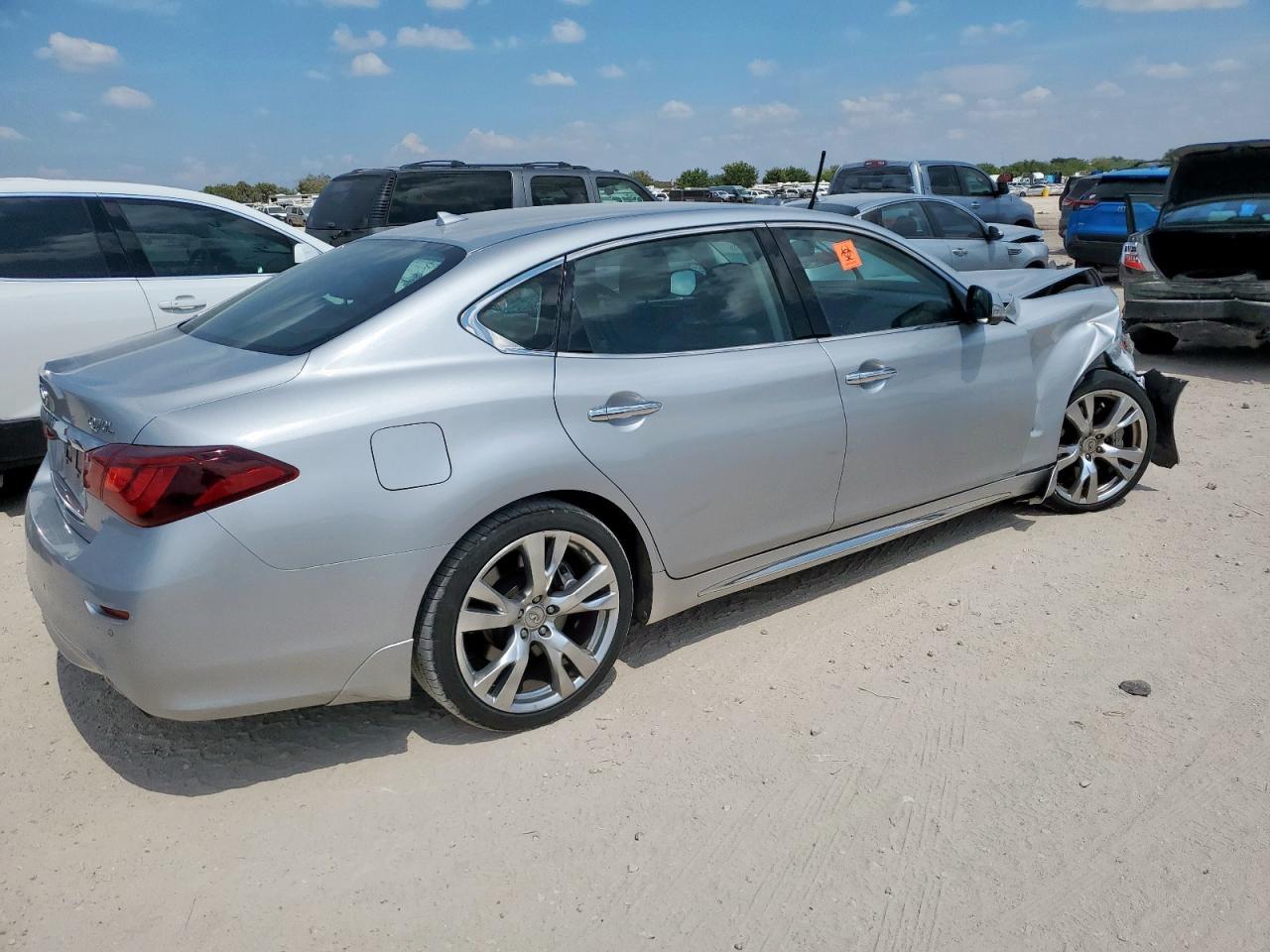 2018 INFINITI Q70