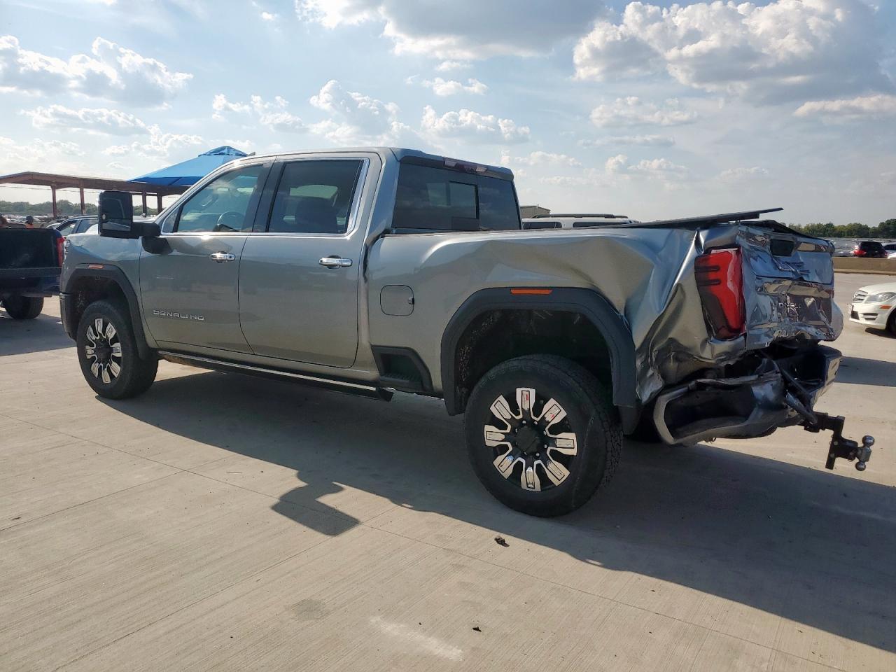 2024 GMC Sierra