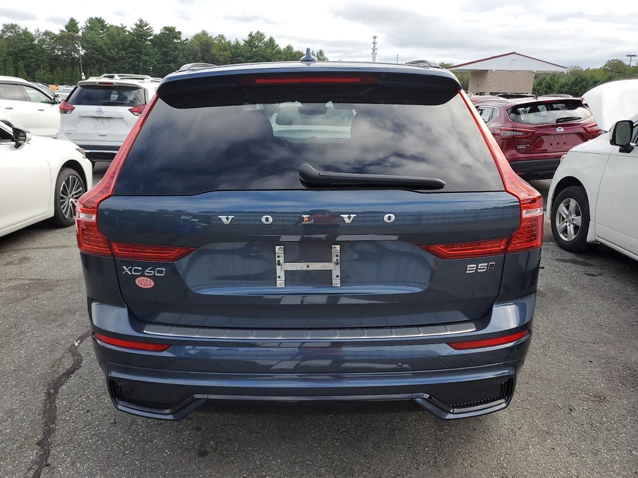2023 VOLVO XC60