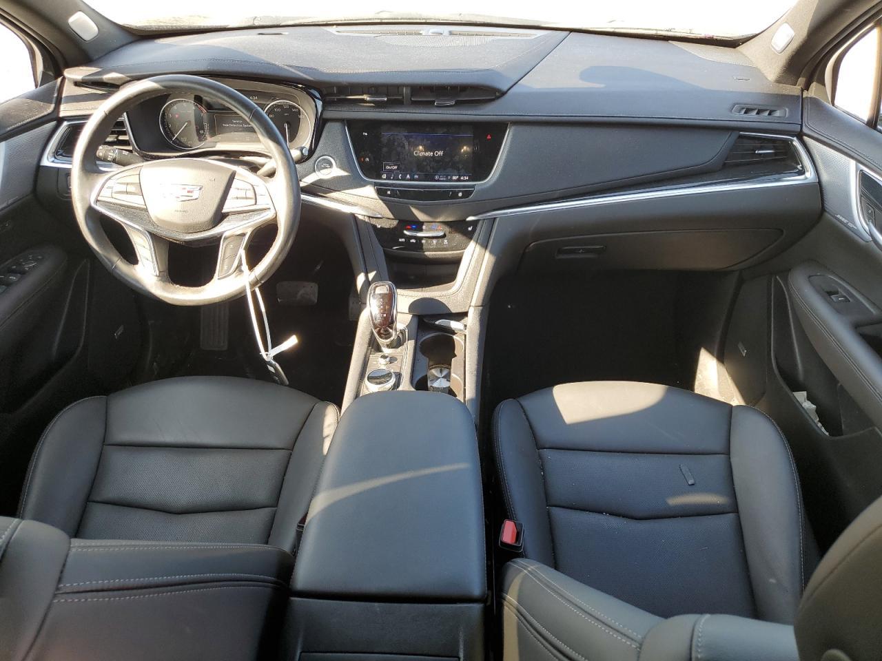 2024 CADILLAC XT5