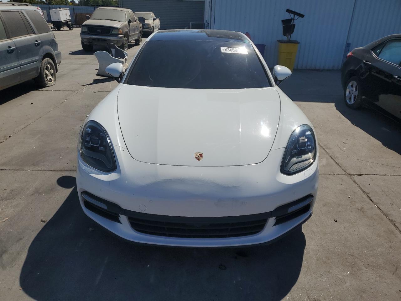 2018 PORSCHE Panamera