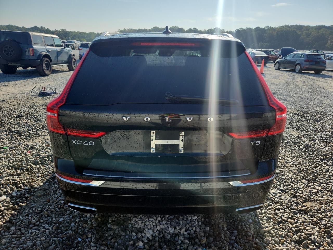 2021 VOLVO XC60
