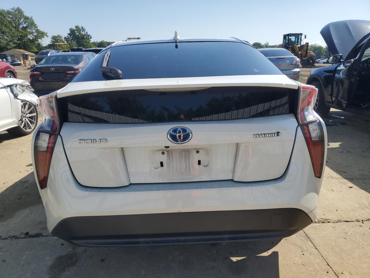 2016 TOYOTA PRIUS