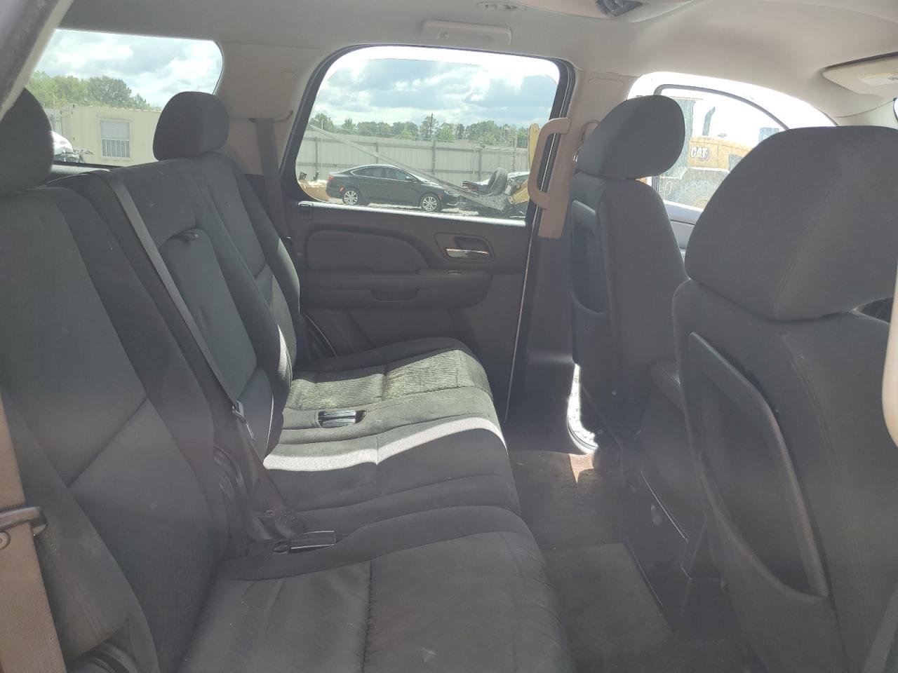 2010 CHEVROLET Tahoe
