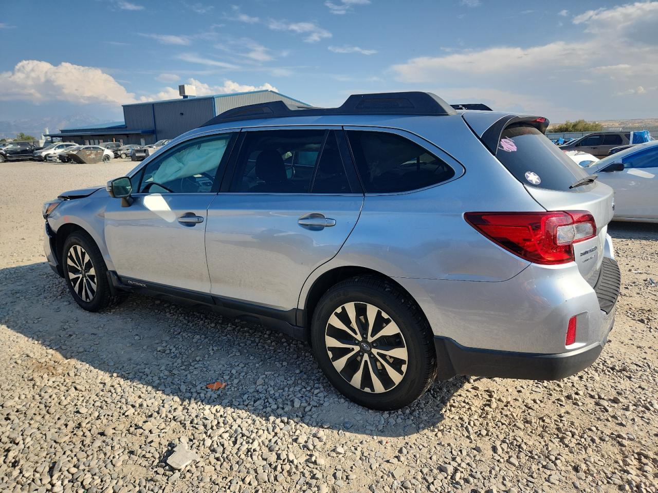 2015 SUBARU Outback