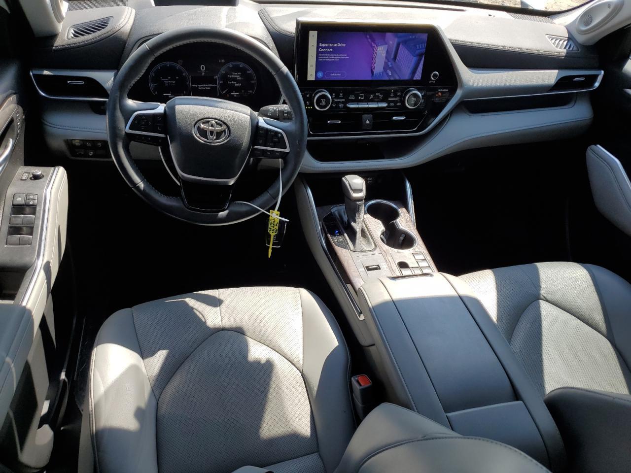 2023 TOYOTA HIGHLANDER
