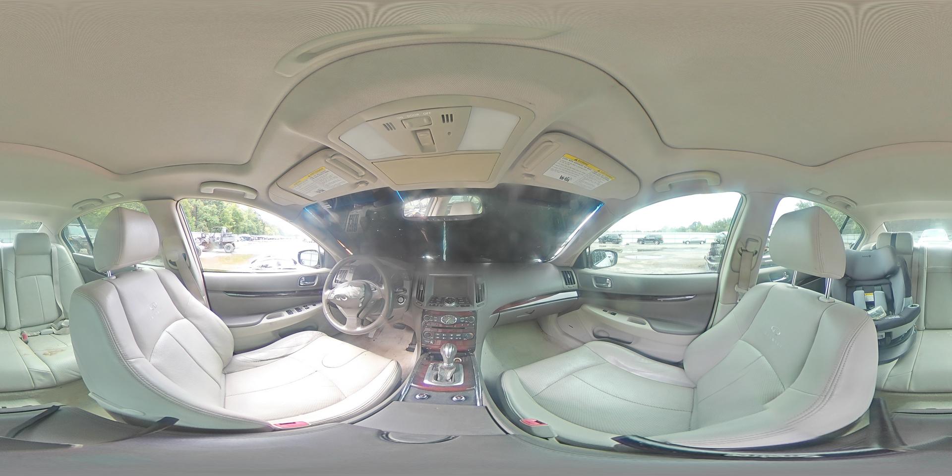 2011 INFINITI G37