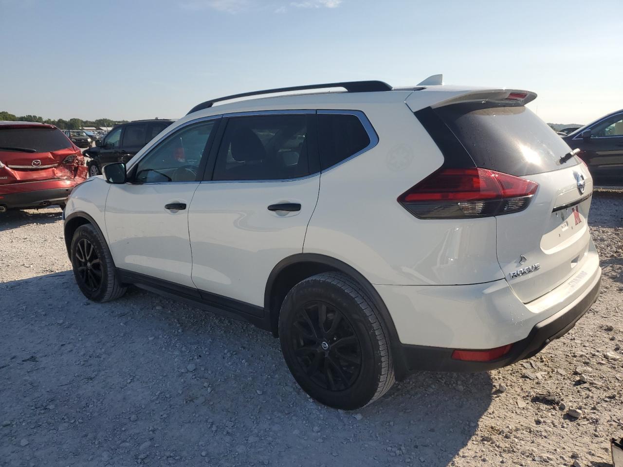 2017 NISSAN ROGUE